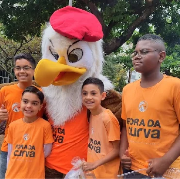 Home Fora da Curva proposta 2 08